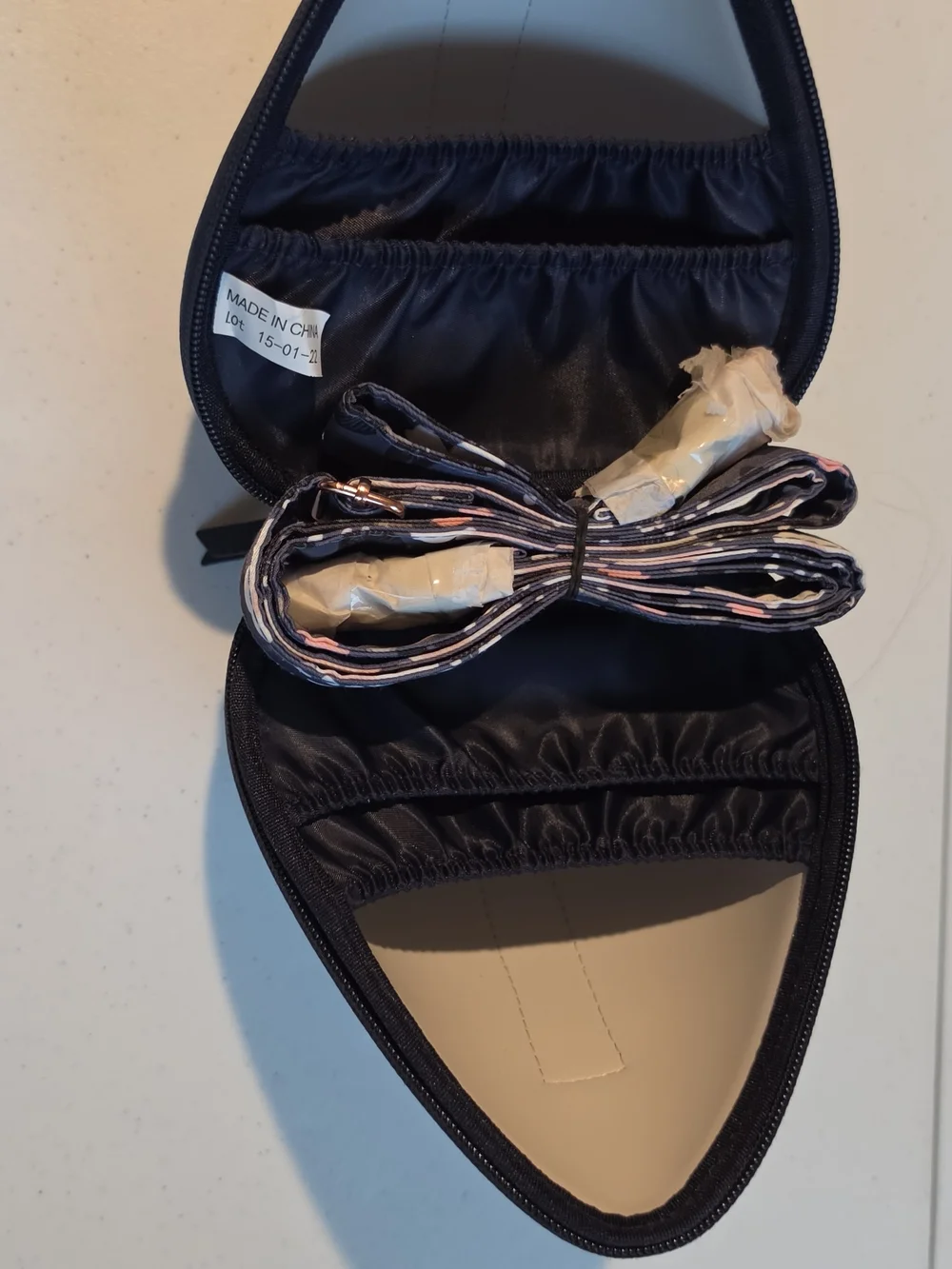 Milkwear Case for Wearable Pumps (Navy/Le Floral)